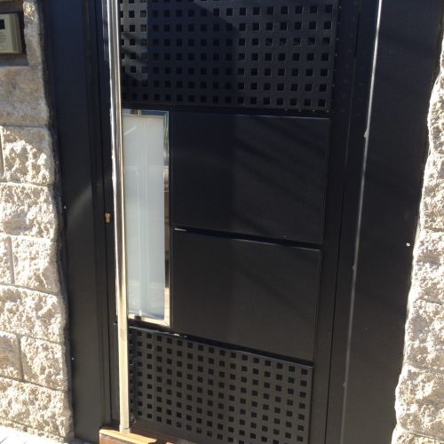 Puertas metálicas con diseño