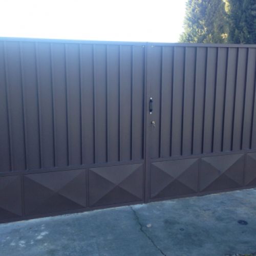 Puertas metálicas para exteriores