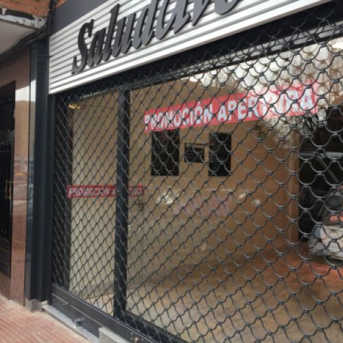 Puerta de aluminio y cristal