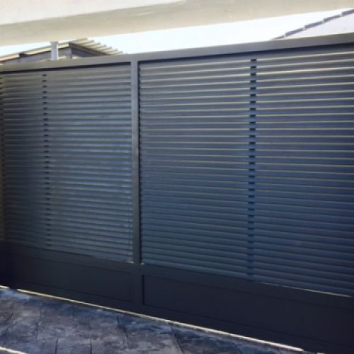 Puertas metálicas para portales